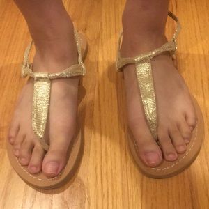 Women’s gold glitter sandals size 7 great cond